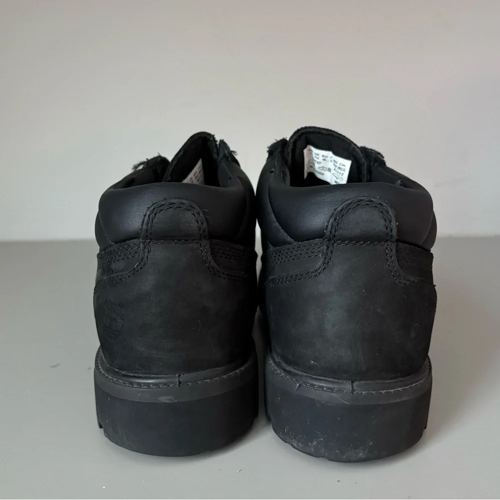 Timberland Men’s Black Leather Chukka Work Boots – Size 11